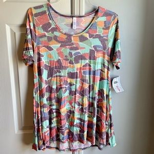 NWT Small Lularoe Perfect T